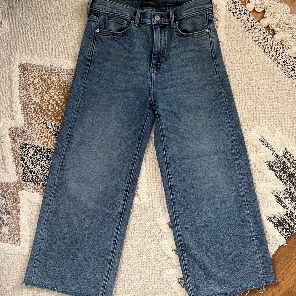 Banana Republic - High-Rise Wide Leg Crop Jeans